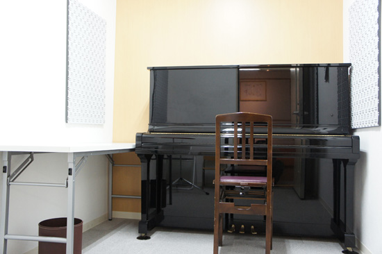 練習室レンタルアップライトピアノ